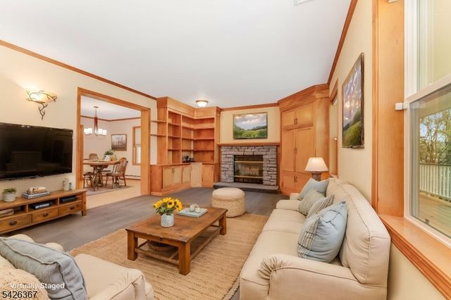 65 Summerfield Rd, White Twp., NJ 07823
