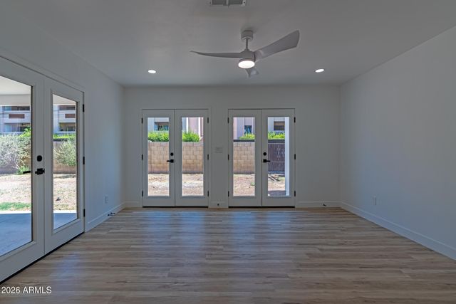 3035 E HEATHERBRAE Drive, Phoenix, AZ 85016