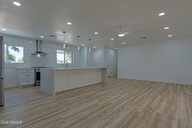 3035 E HEATHERBRAE Drive, Phoenix, AZ 85016