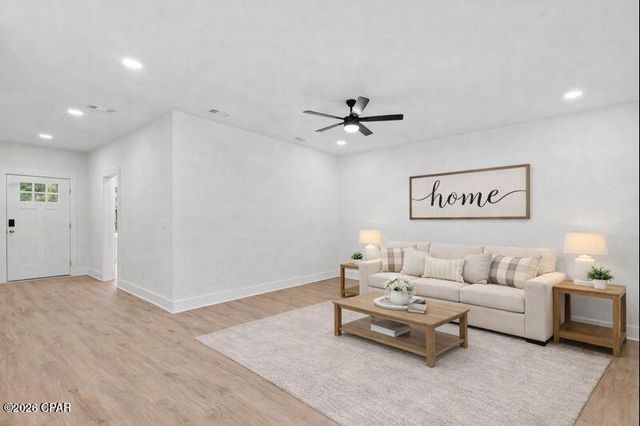 3996 Dumas Lane, Chipley, FL 32428