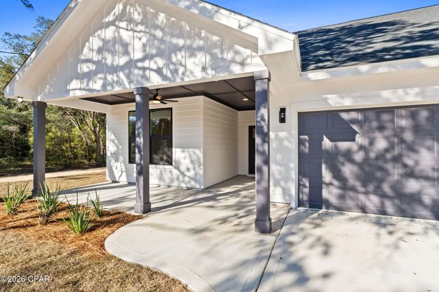 3996 Dumas Lane, Chipley, FL 32428