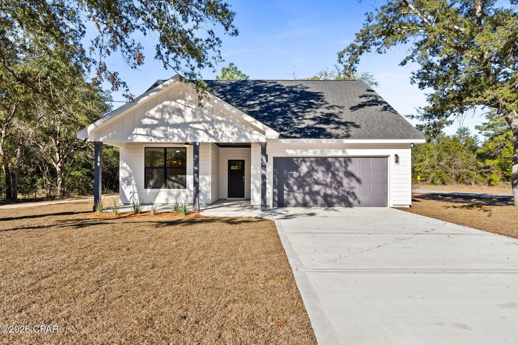 3996 Dumas Lane, Chipley, FL 32428