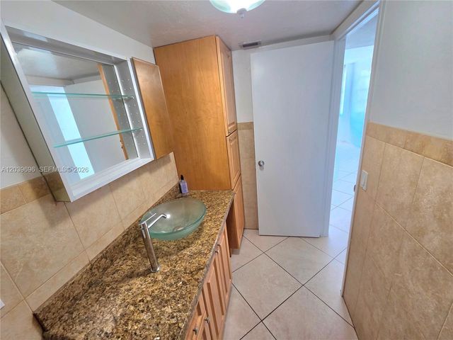 11930 N Bayshore Drive 910, North Miami, FL 33181