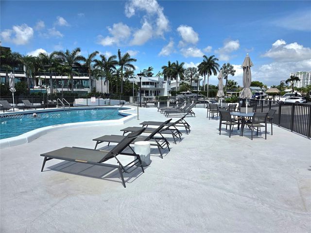11930 N Bayshore Drive 910, North Miami, FL 33181