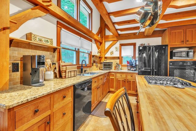 56 W Pelham Rd, Shutesbury, MA 01072