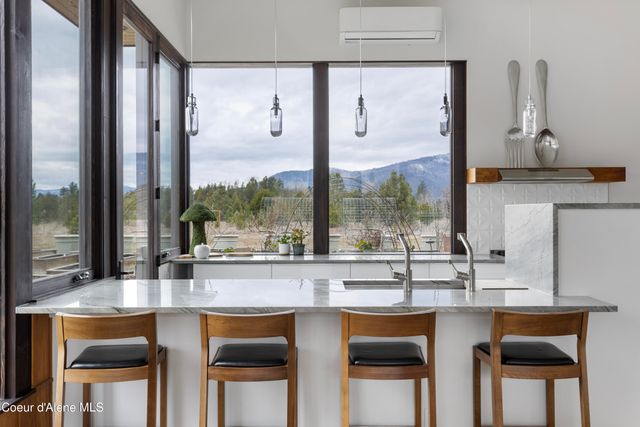 432 Stagecoach Drive, Sagle, ID 83860
