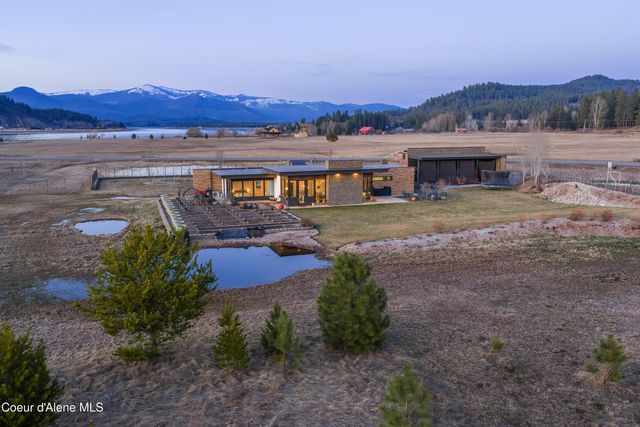 432 Stagecoach Drive, Sagle, ID 83860