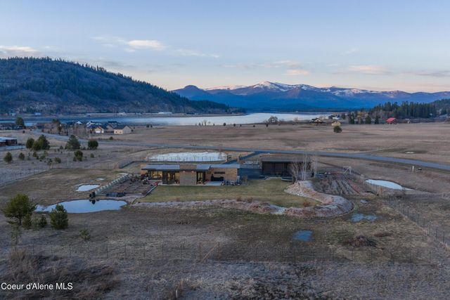 432 Stagecoach Drive, Sagle, ID 83860
