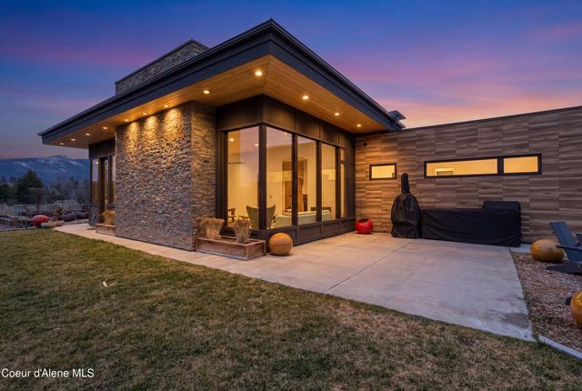 432 Stagecoach Drive, Sagle, ID 83860
