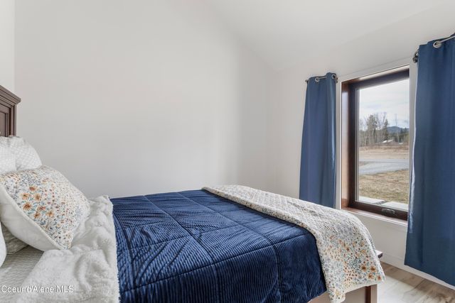 432 Stagecoach Drive, Sagle, ID 83860