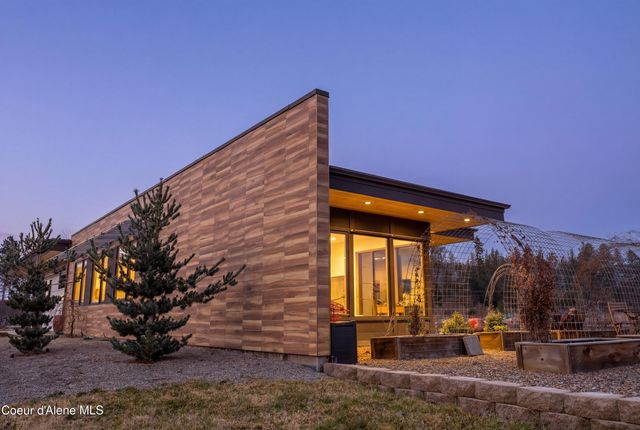432 Stagecoach Drive, Sagle, ID 83860