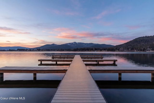 432 Stagecoach Drive, Sagle, ID 83860