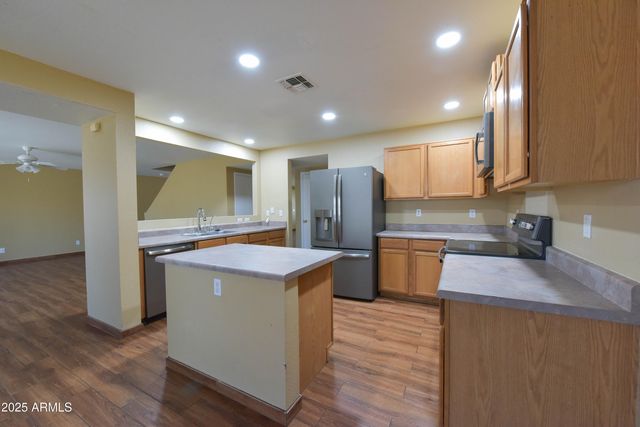 674 W PALO VERDE Street, Casa Grande, AZ 85122