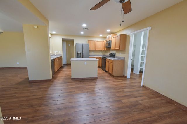 674 W PALO VERDE Street, Casa Grande, AZ 85122