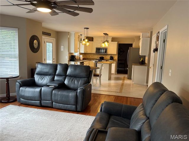 5152 Copperleaf Drive, Imperial, MO 63052