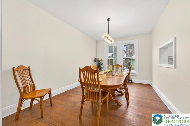 28 1st Street, Bangor Boro, PA 18013