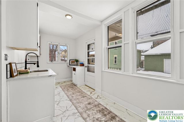 28 1st Street, Bangor Boro, PA 18013