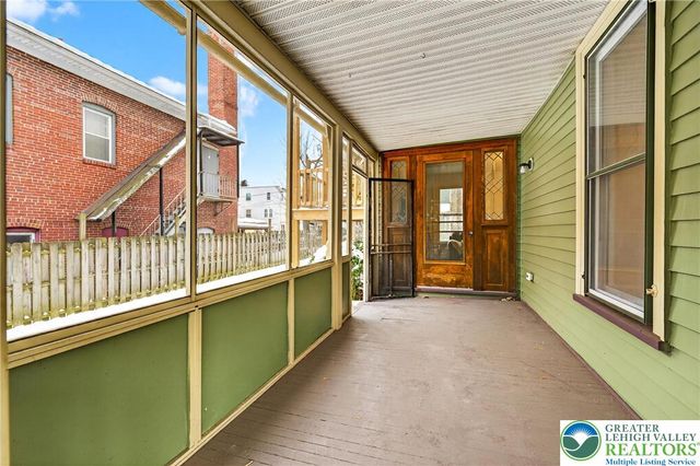 28 1st Street, Bangor Boro, PA 18013