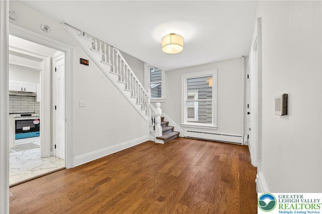 28 1st Street, Bangor Boro, PA 18013