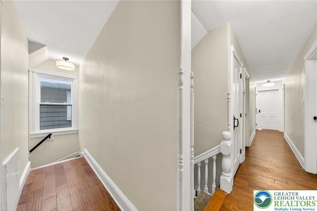 28 1st Street, Bangor Boro, PA 18013