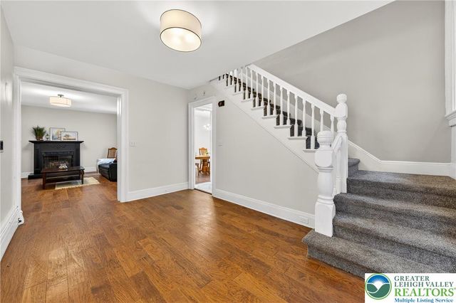 28 1st Street, Bangor Boro, PA 18013