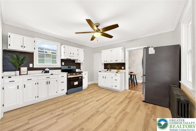 28 1st Street, Bangor Boro, PA 18013