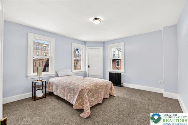 28 1st Street, Bangor Boro, PA 18013