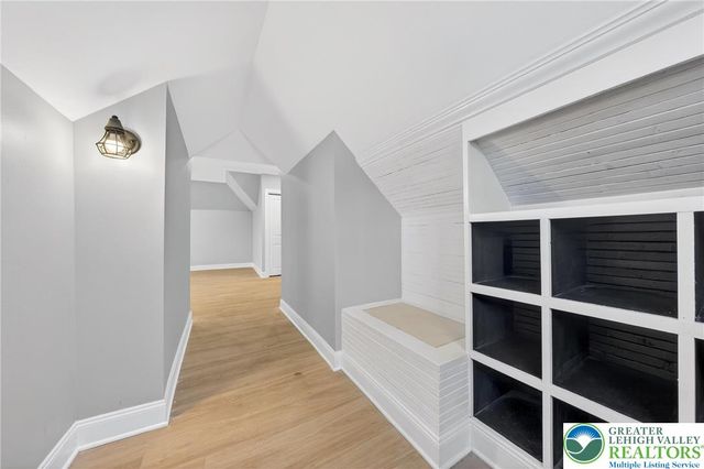 28 1st Street, Bangor Boro, PA 18013