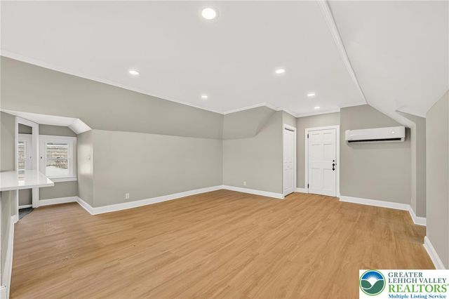 28 1st Street, Bangor Boro, PA 18013