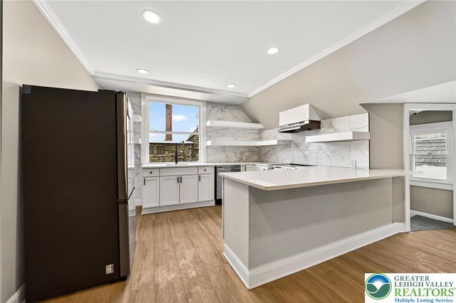 28 1st Street, Bangor Boro, PA 18013