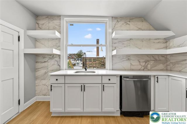 28 1st Street, Bangor Boro, PA 18013