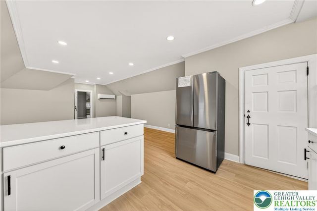 28 1st Street, Bangor Boro, PA 18013