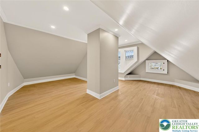 28 1st Street, Bangor Boro, PA 18013