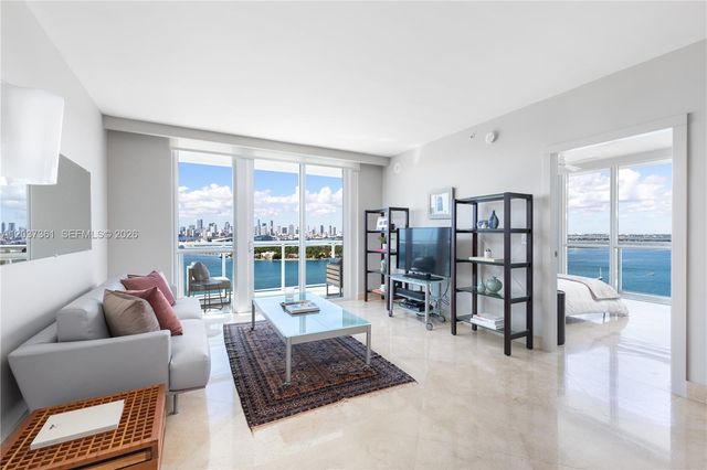 520 W Ave 2004 2004, Miami Beach, FL 33139