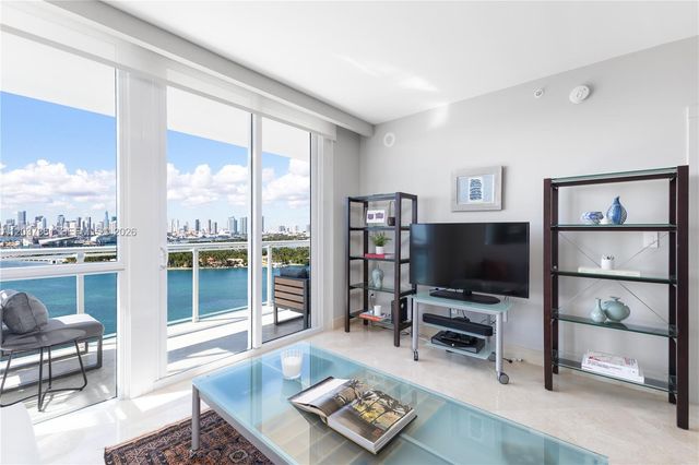 520 W Ave 2004 2004, Miami Beach, FL 33139