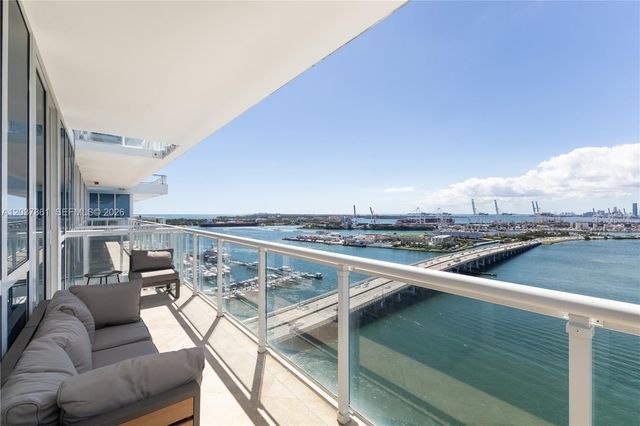 520 W Ave 2004 2004, Miami Beach, FL 33139