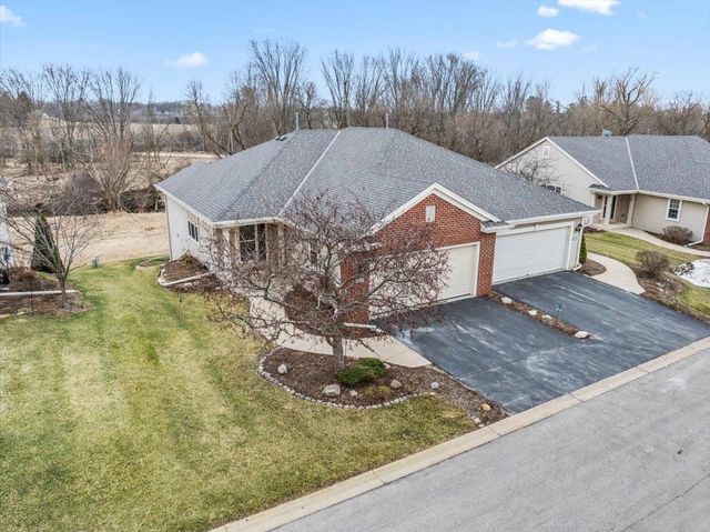 N160W20271 FOX CREEK DRIVE, Jackson, WI 53037