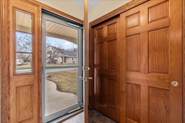 N160W20271 FOX CREEK DRIVE, Jackson, WI 53037