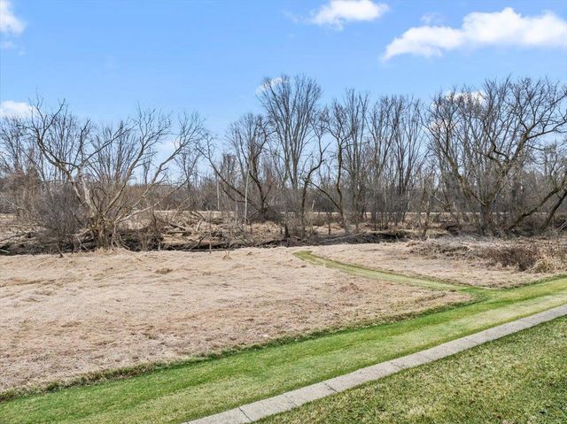 N160W20271 FOX CREEK DRIVE, Jackson, WI 53037