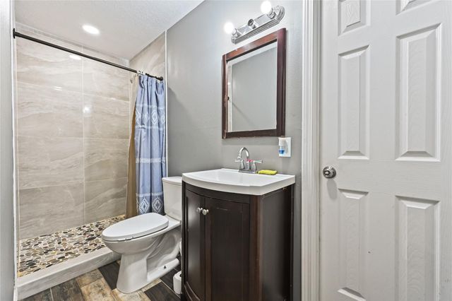 19540 Loafers Lane, Magnolia, TX 77355