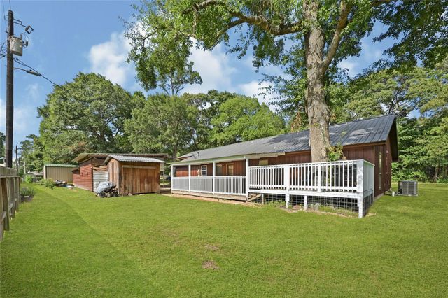 19540 Loafers Lane, Magnolia, TX 77355