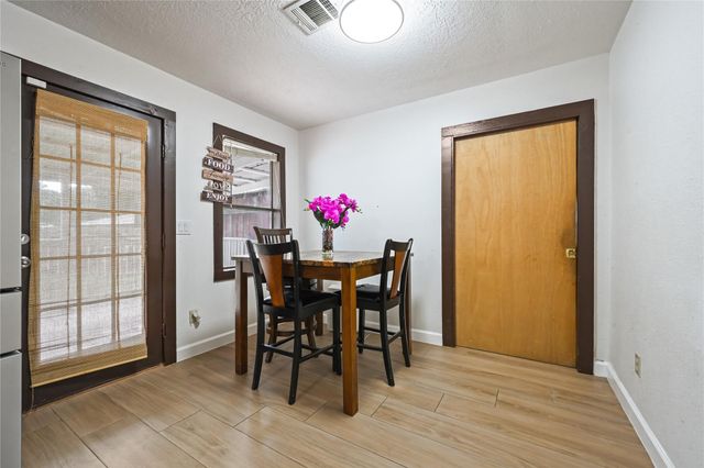 19540 Loafers Lane, Magnolia, TX 77355