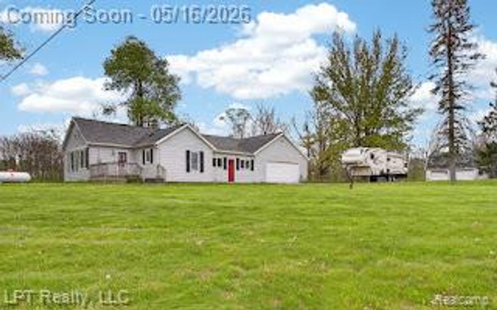 12384 Hill Road, Goodrich, MI 48438