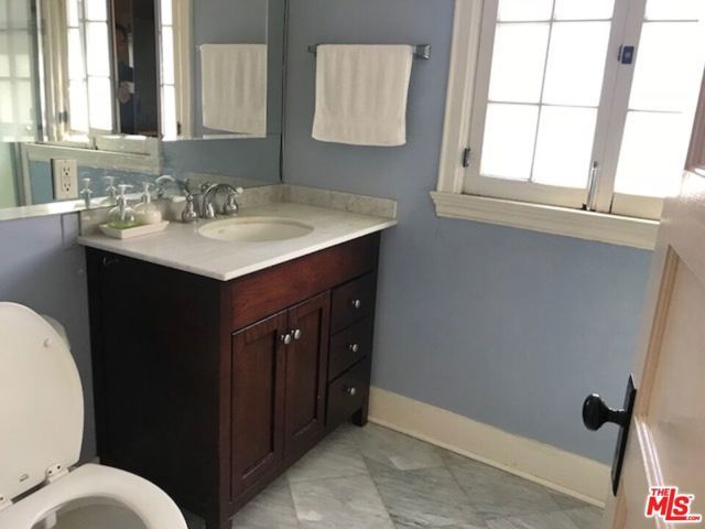 508 S Wilton Place, Los Angeles, CA 90020