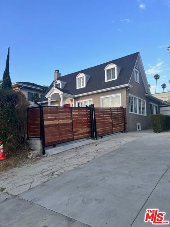 508 S Wilton Place, Los Angeles, CA 90020