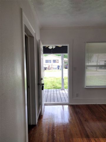 410 Jefferson Avenue, Princeton, TX 75407