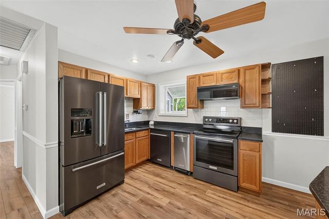 772 Peace Haven Drive, St Louis, MO 63125