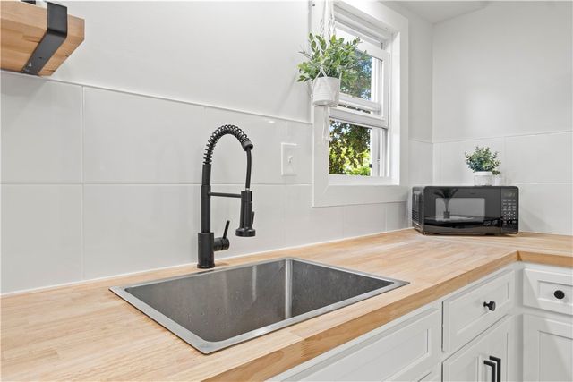 95 Beaufort Street, Rochester, NY 14620