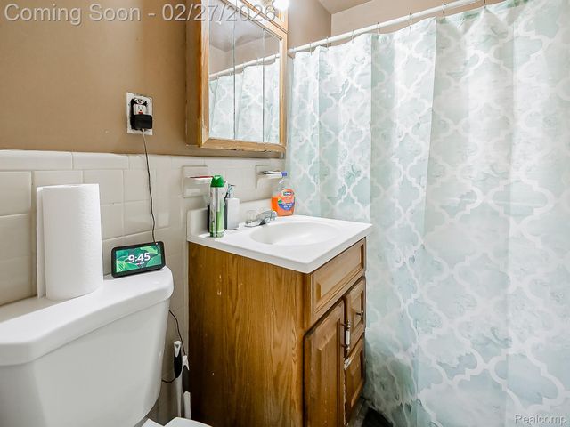 19811 Harlow Street, Detroit, MI 48235