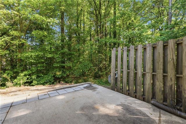 6427 Wellington Chase Court, Lithonia, GA 30058